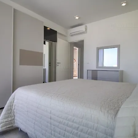Leuca Homes By Lovesud *