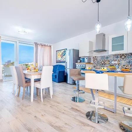 Leuca Homes By Lovesud *