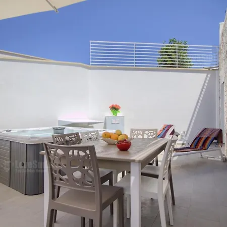 Jacuzzi Homes By Lovesud Apartment Santa Maria di Leuca