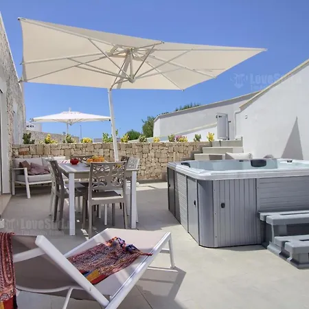 Apartment Jacuzzi Homes By Lovesud Santa Maria di Leuca