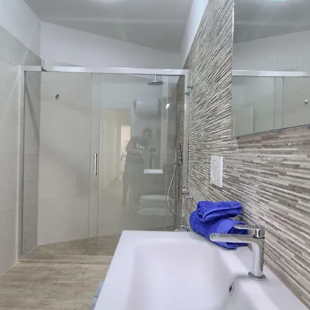 Jacuzzi Homes By Lovesud *